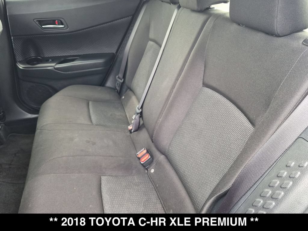 Used 2018 Toyota C-HR XLE FWD image 3
