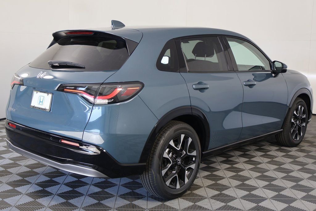 New 2026 Honda HR-V EX-L image 2