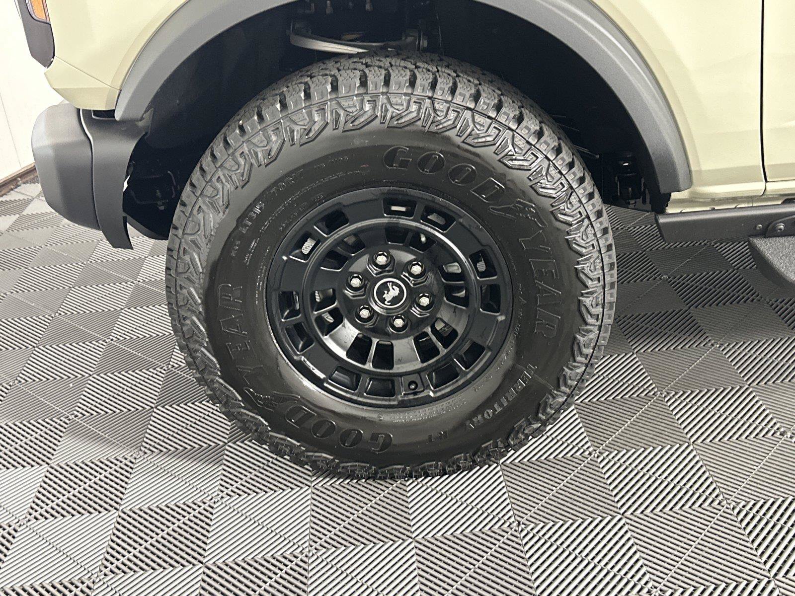 New 2026 Ford Bronco Big Bend w/ Black Diamond Package AWD/4WD image 13