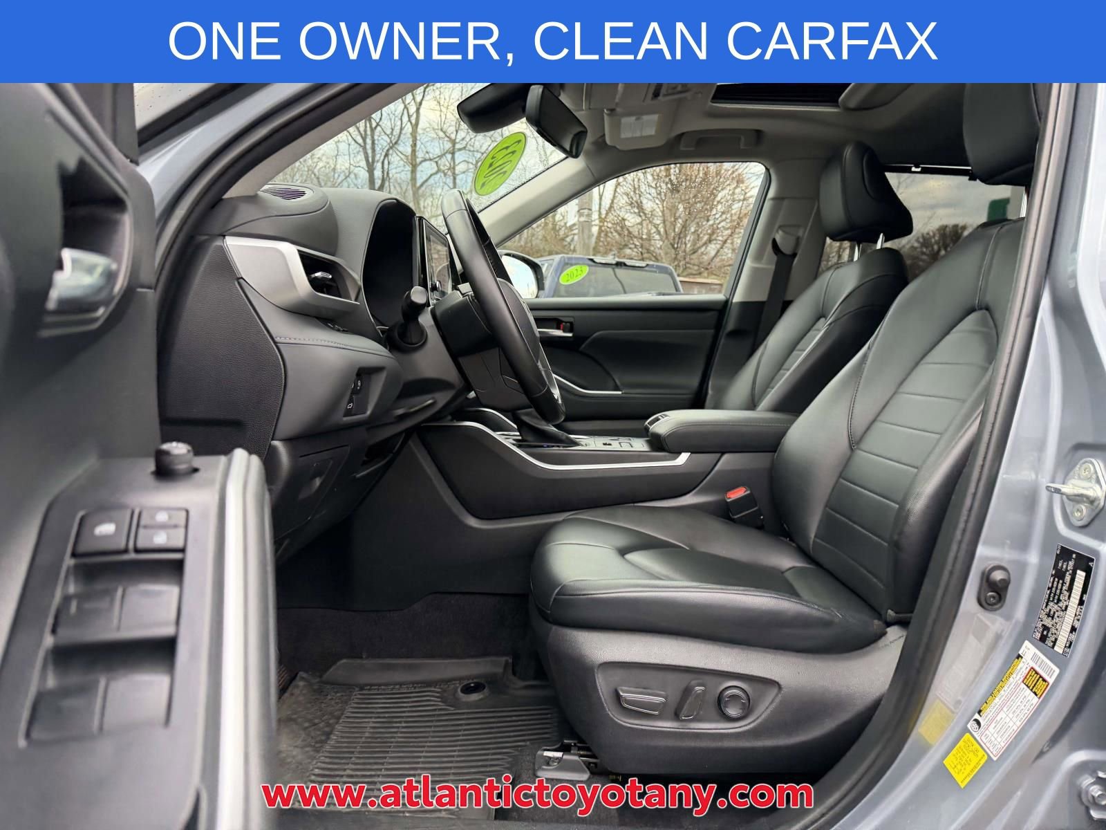 Used 2023 Toyota Highlander XLE AWD/4WD image 10
