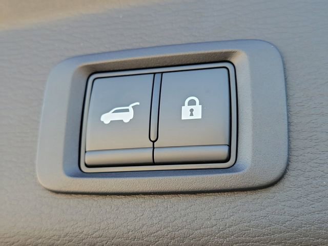 New 2026 Mitsubishi Outlander SE image 12