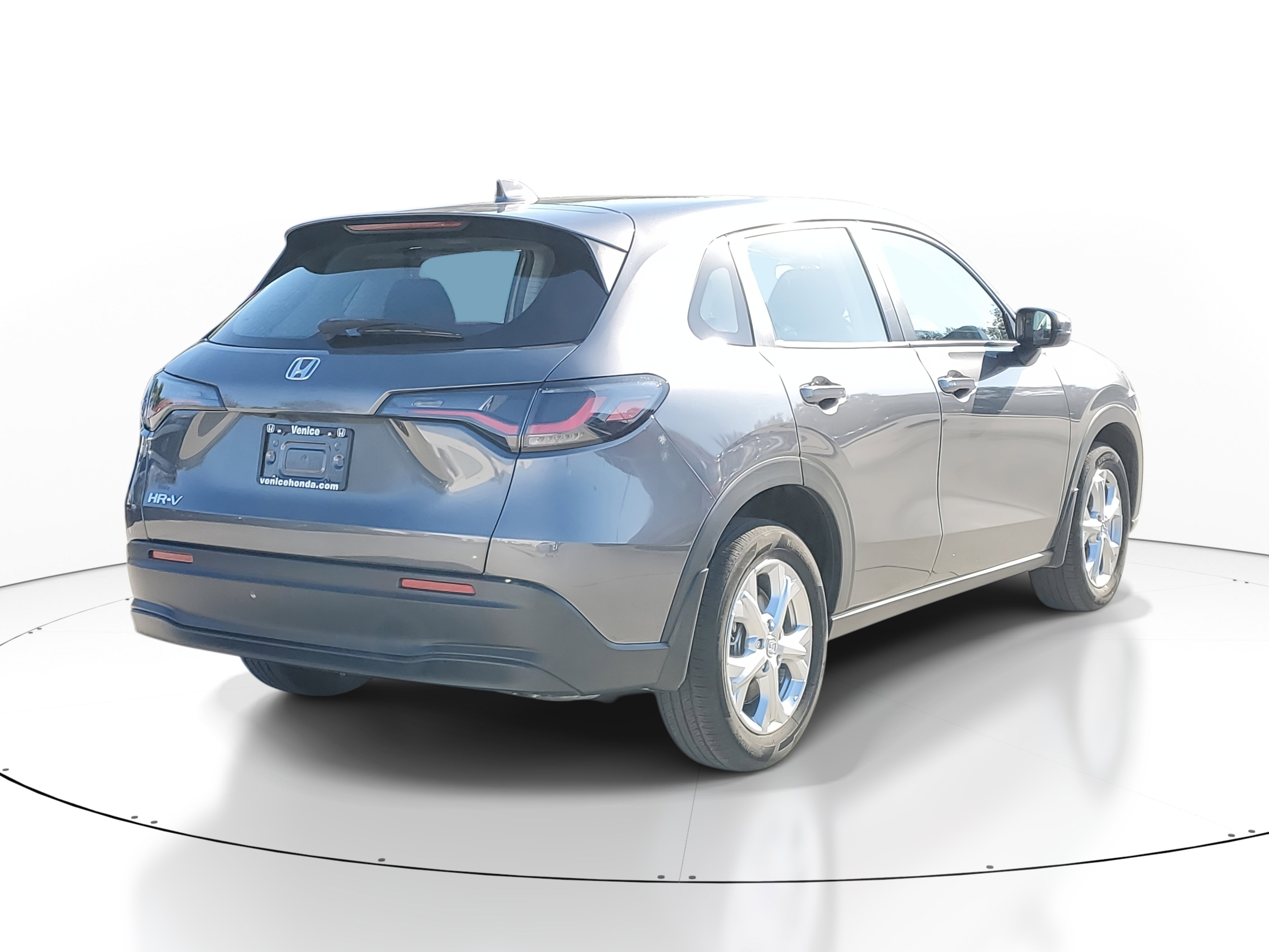 Used 2025 Honda HR-V LX image 2