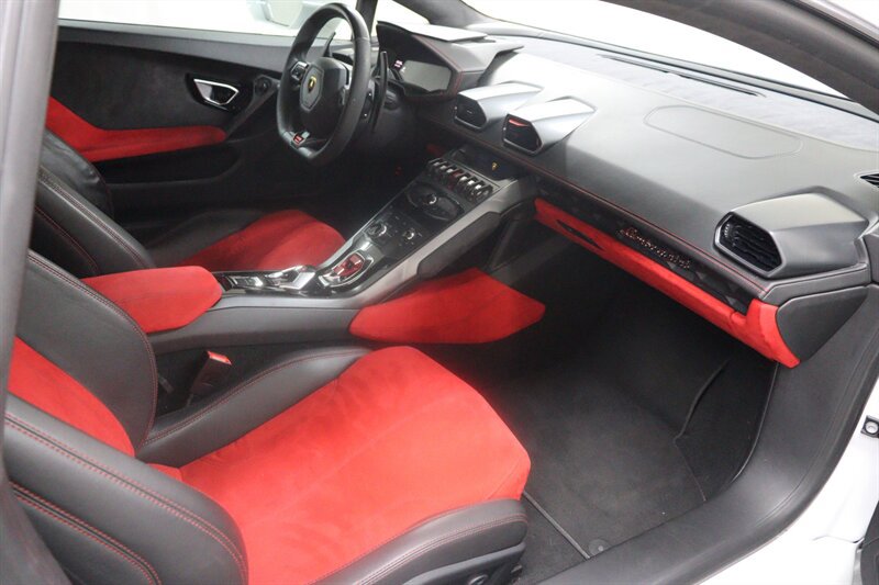 Used 2015 Lamborghini Huracan LP 610-4 AWD/4WD image 18