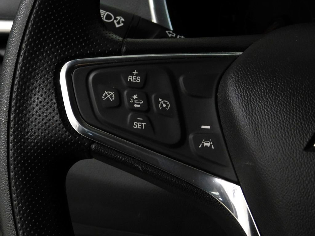 Used 2020 Chevrolet Equinox LT image 40