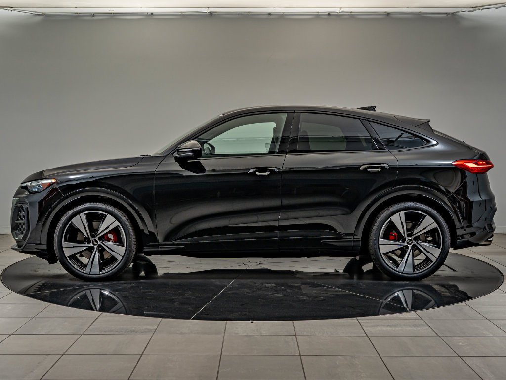 New 2026 Audi SQ5 Prestige AWD/4WD image 8