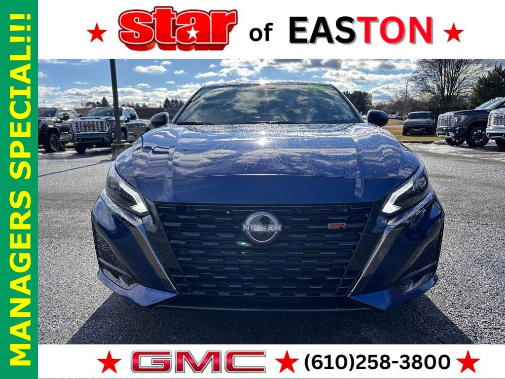 Used 2024 Nissan Altima 2.5 SR w/ SR Premium Package image 4