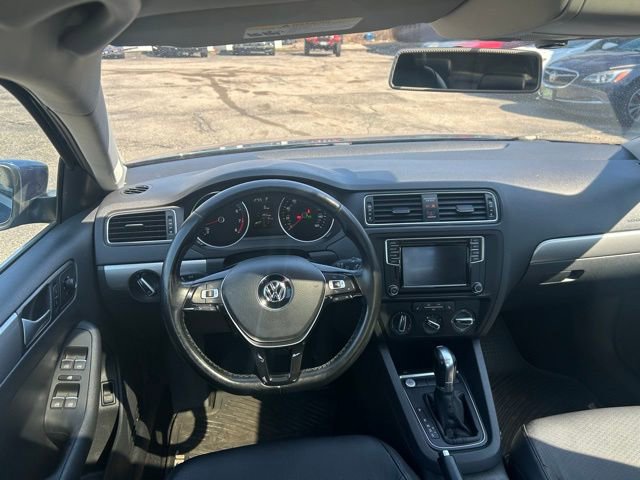 Used 2016 Volkswagen Jetta SE image 15