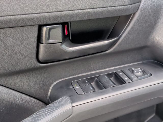 Used 2025 Toyota Tacoma SR5 AWD/4WD image 13