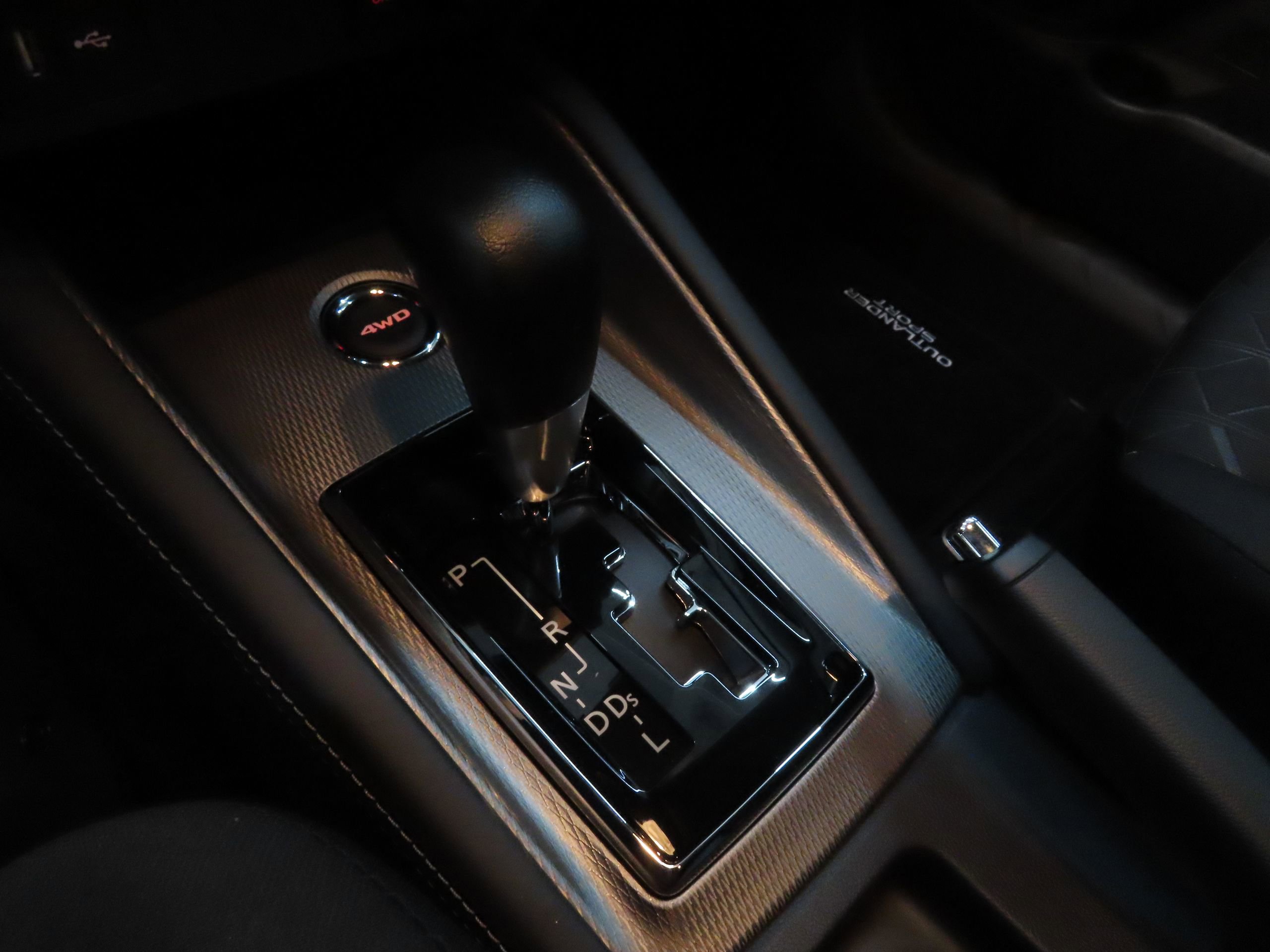 New 2025 Mitsubishi Outlander Sport ES image 15