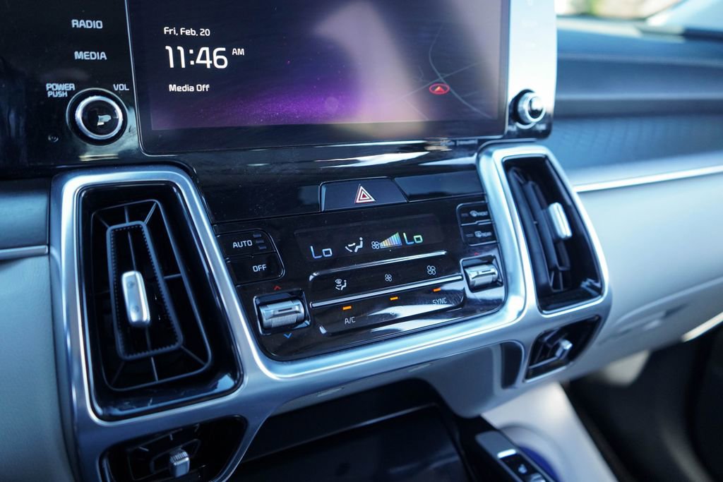 Used 2022 Kia Sorento SX image 20