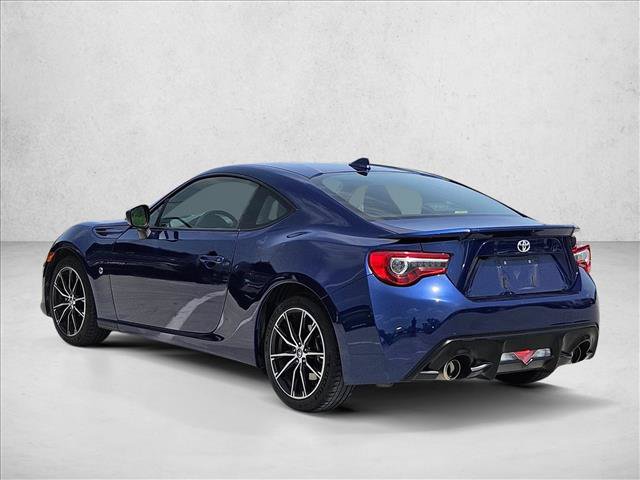 Used 2017 Toyota 86 RWD image 8
