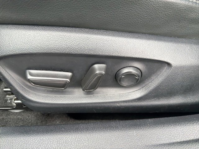 Used 2023 Toyota Camry XLE w/ Cold Weather Package image 10