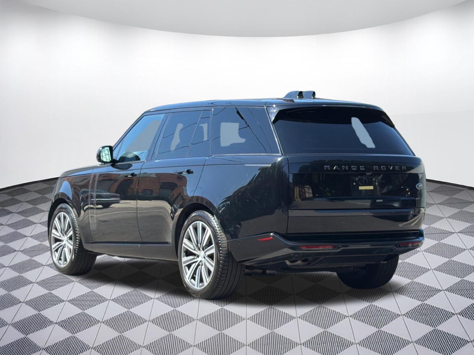 Used 2023 Land Rover Range Rover SE AWD/4WD image 3