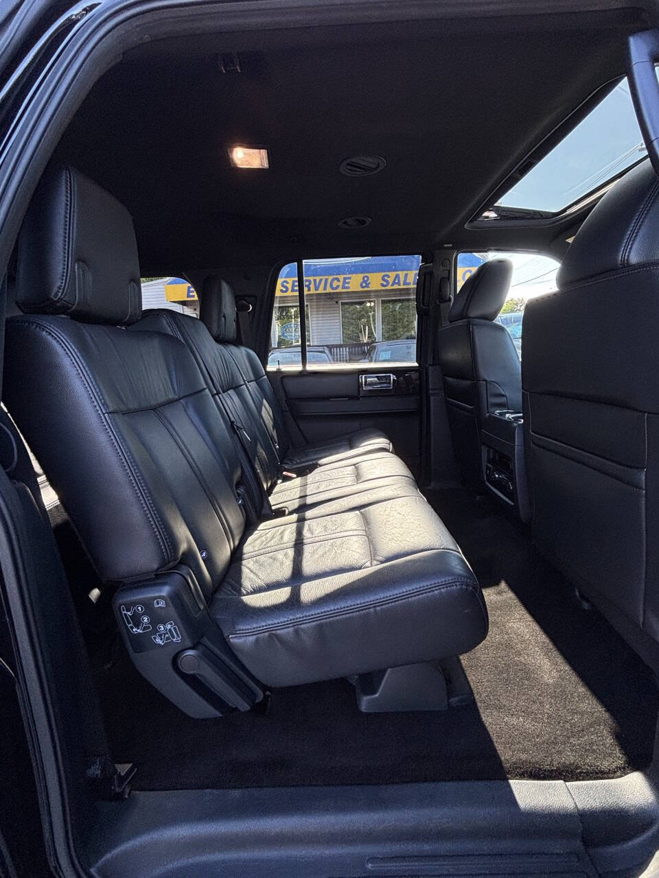 Used 2016 Lincoln Navigator L Reserve AWD/4WD image 22
