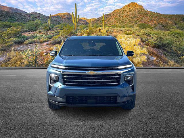 Used 2025 Chevrolet Traverse LT image 5