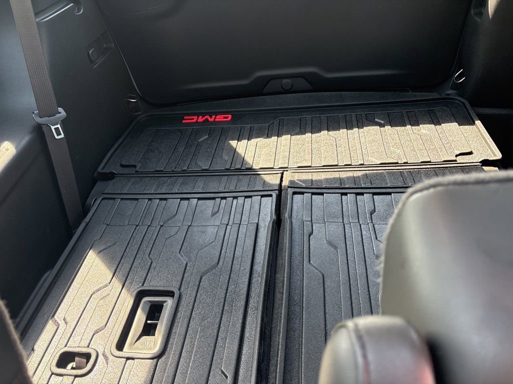 Used 2021 GMC Acadia AT4 w/ Trailering Package AWD/4WD image 25