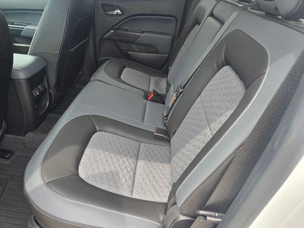Used 2022 Chevrolet Colorado Z71 w/ Safety Package RWD image 11
