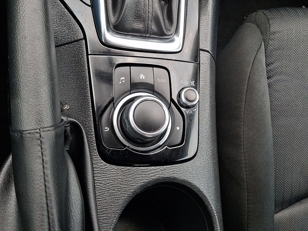 Used 2015 MAZDA MAZDA3 i Sport FWD image 25
