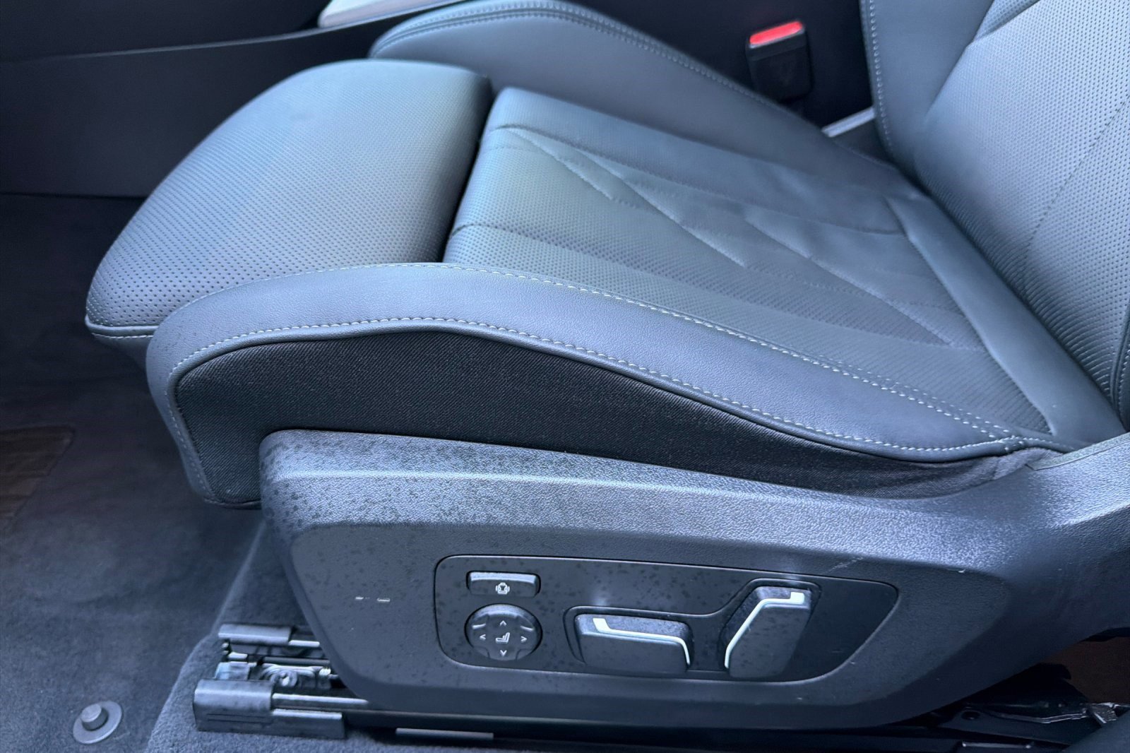 Used 2025 BMW X3 xDrive30i w/ M Sport Package image 14