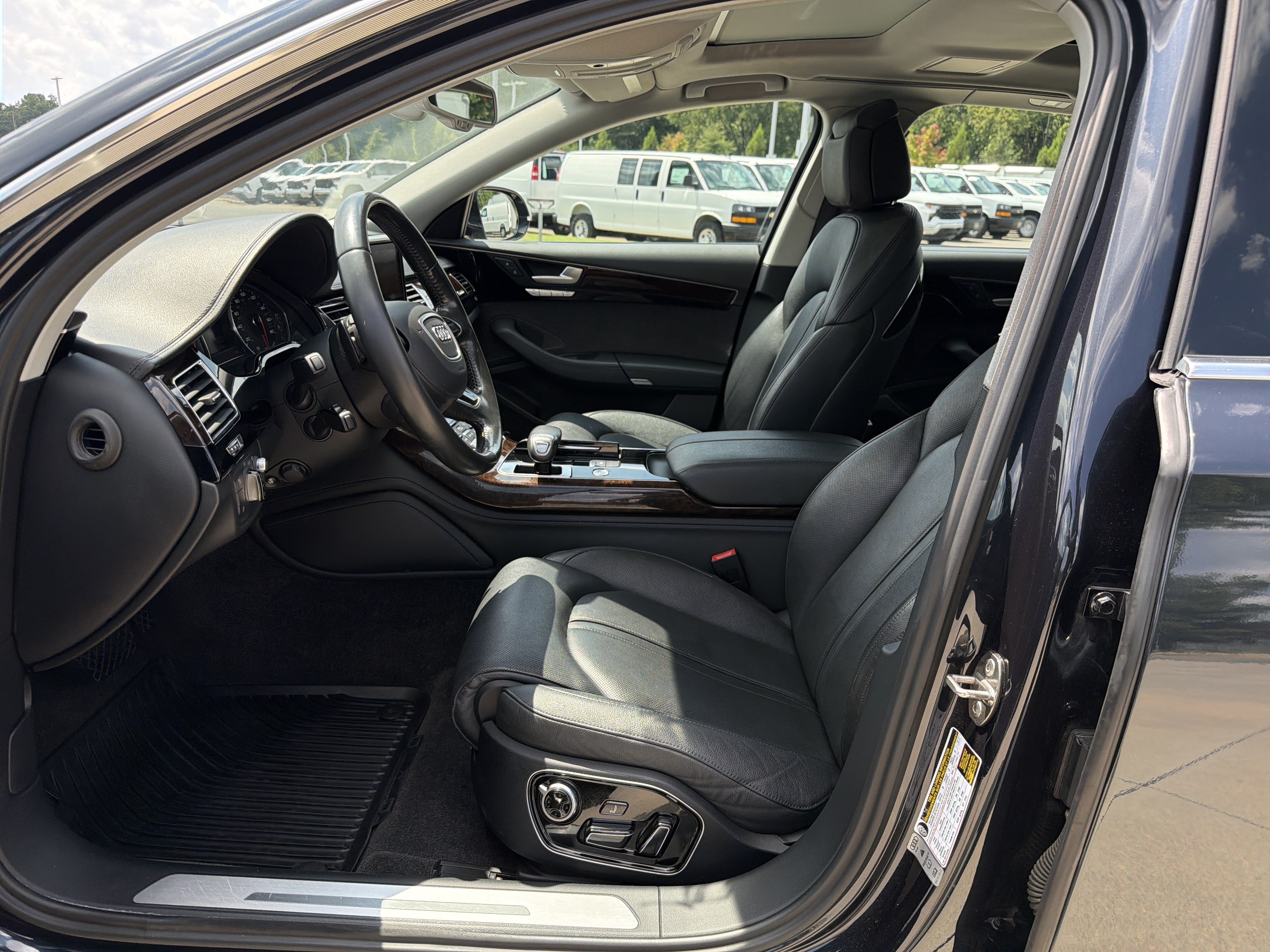 Used 2015 Audi A8 L 3.0T AWD/4WD image 16