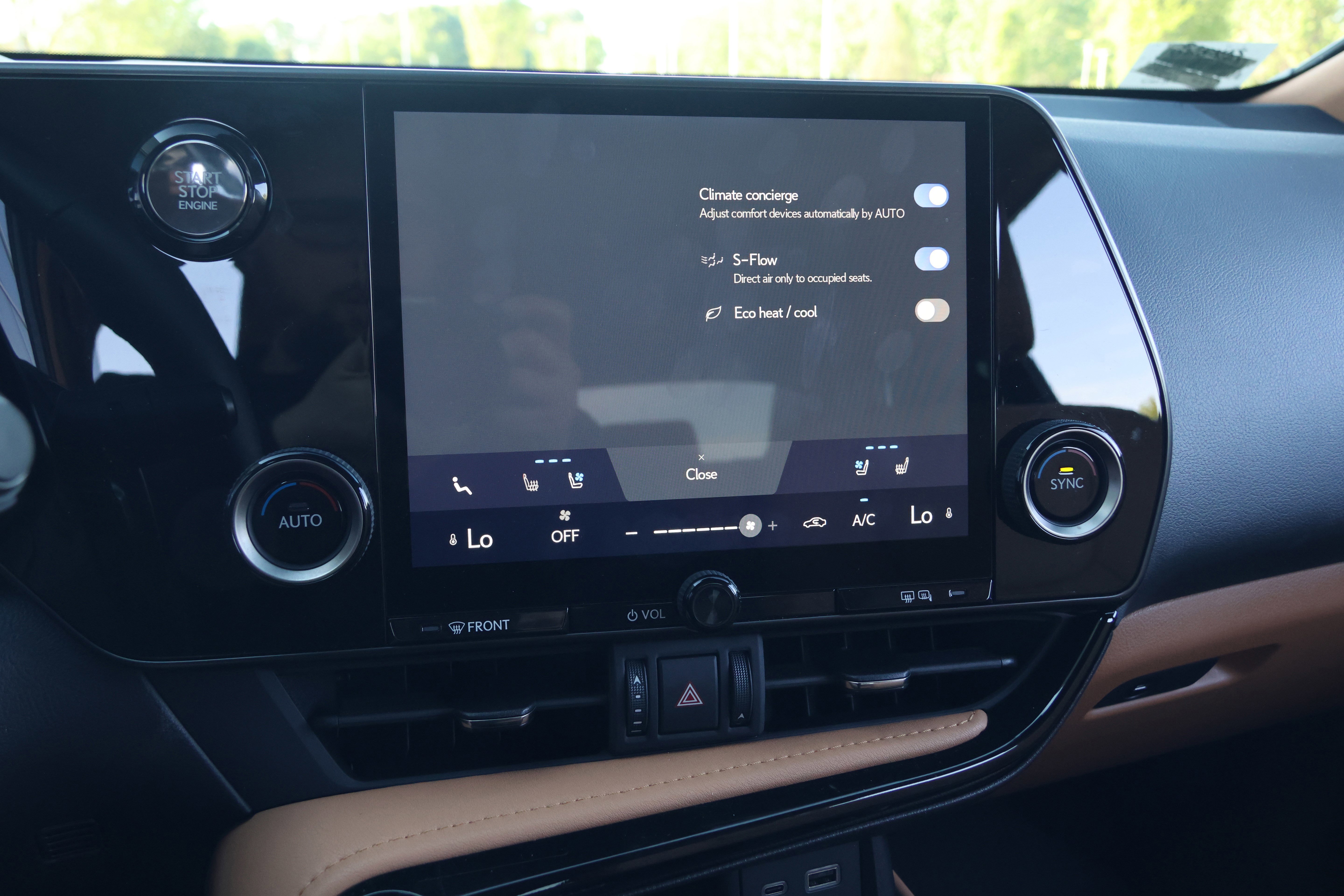 Used 2025 Lexus NX 250 FWD w/ Towing Package (2000 Lbs) image 27