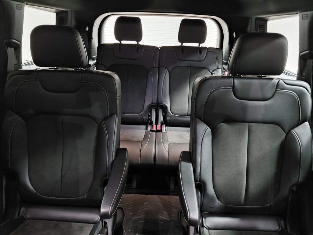 Certified 2021 Jeep Grand Cherokee L Laredo AWD/4WD image 19