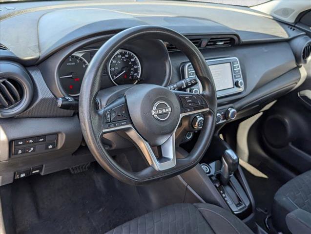 Used 2022 Nissan Kicks S FWD image 10