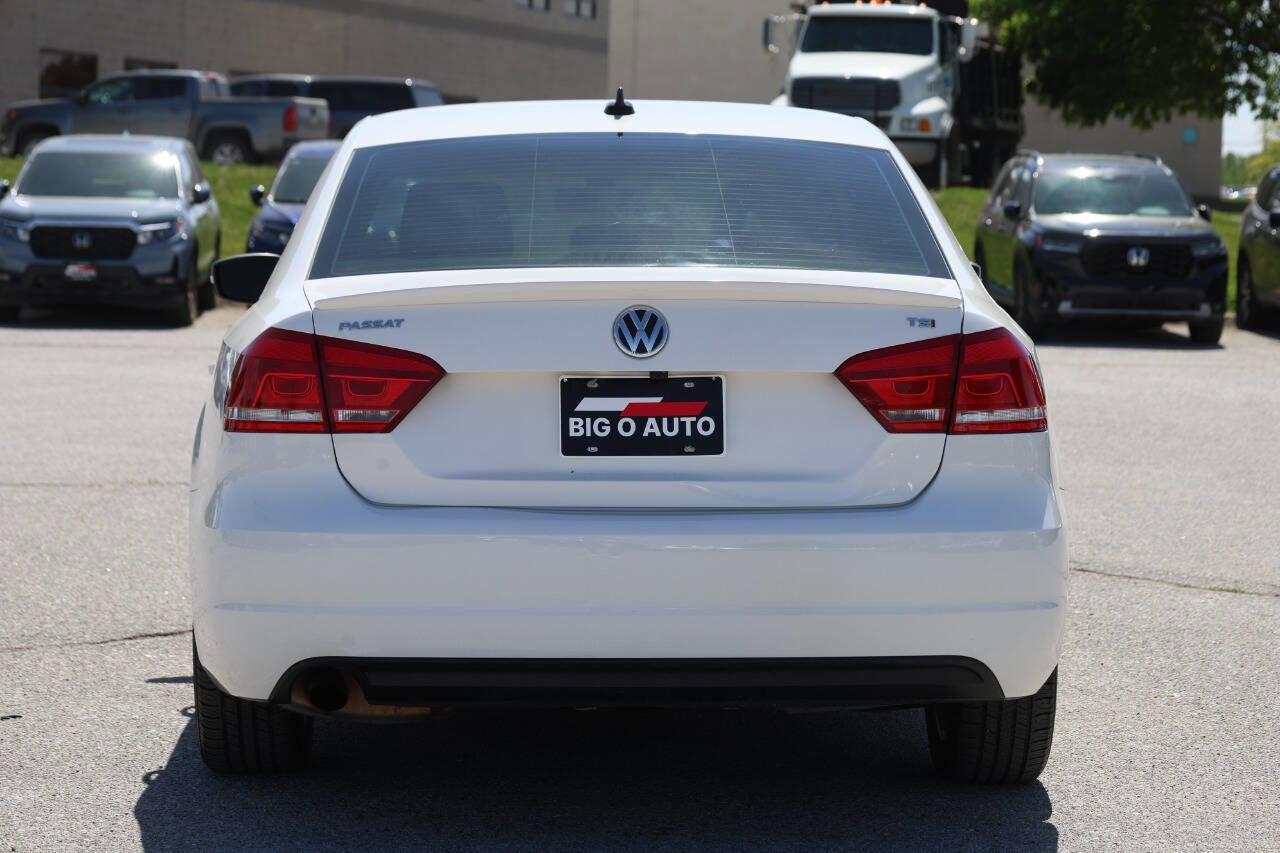 Used 2015 Volkswagen Passat 1.8T Limited Edition FWD image 10