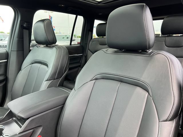 New 2026 Jeep Grand Cherokee Limited AWD/4WD image 24