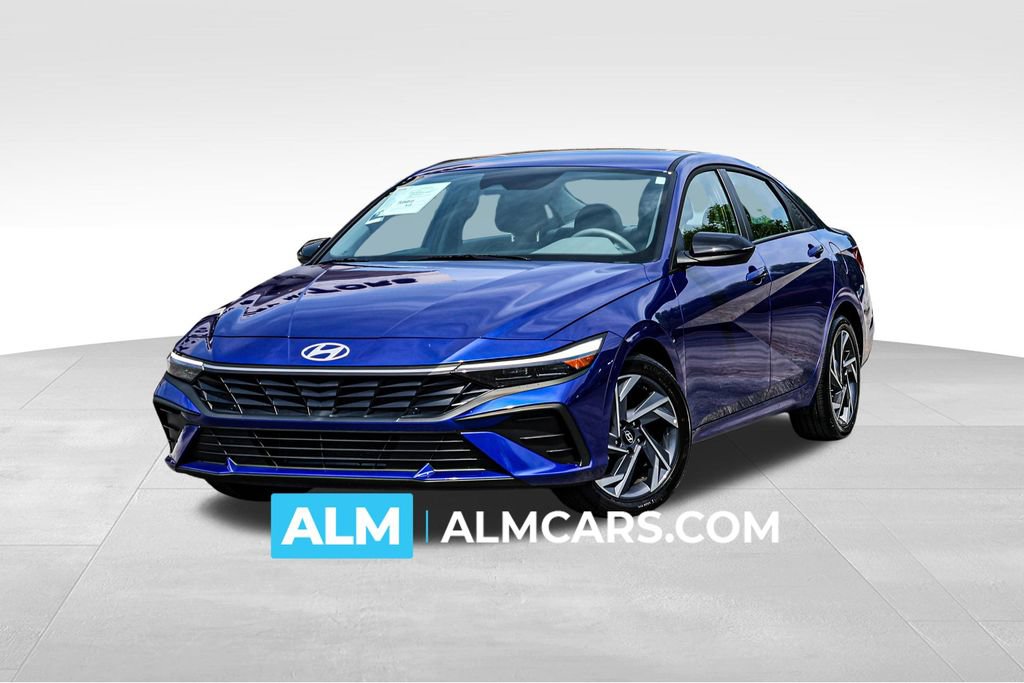 Used 2025 Hyundai Elantra Sport FWD image 1