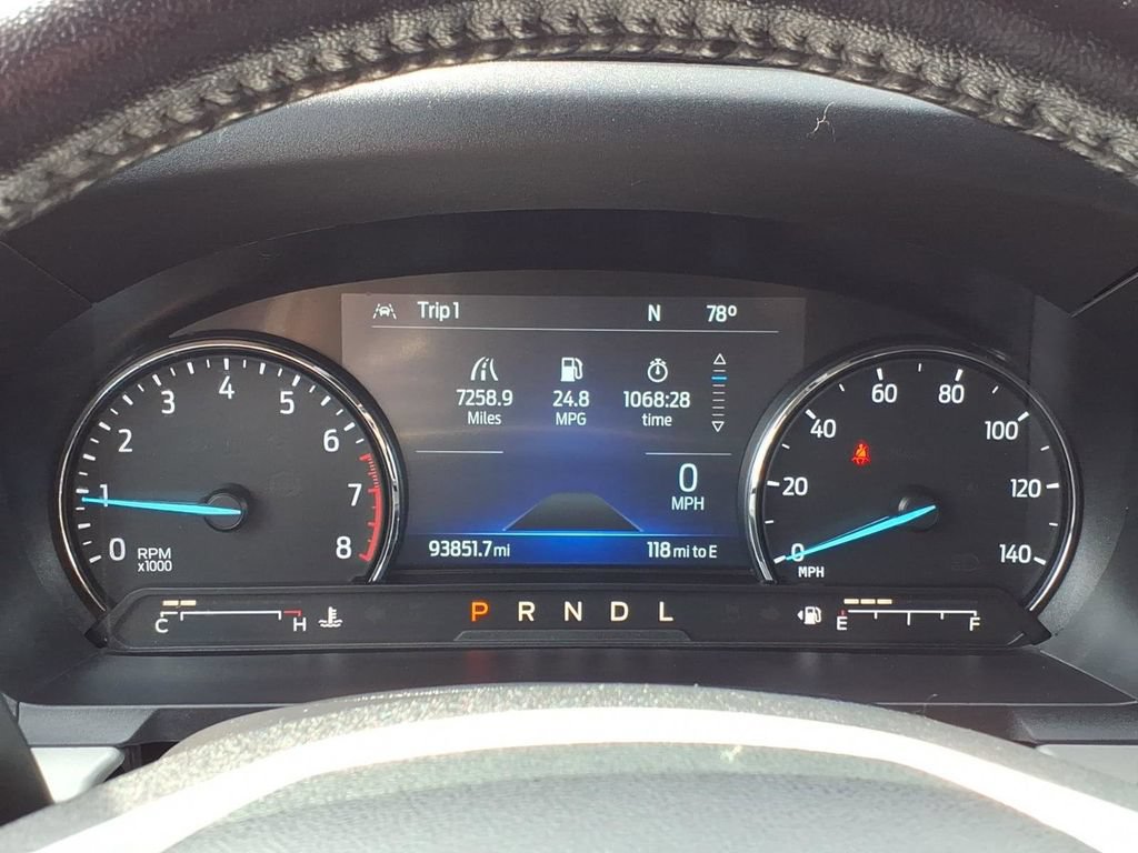 Used 2023 Ford Explorer XLT w/ Equipment Group 202A AWD/4WD image 23