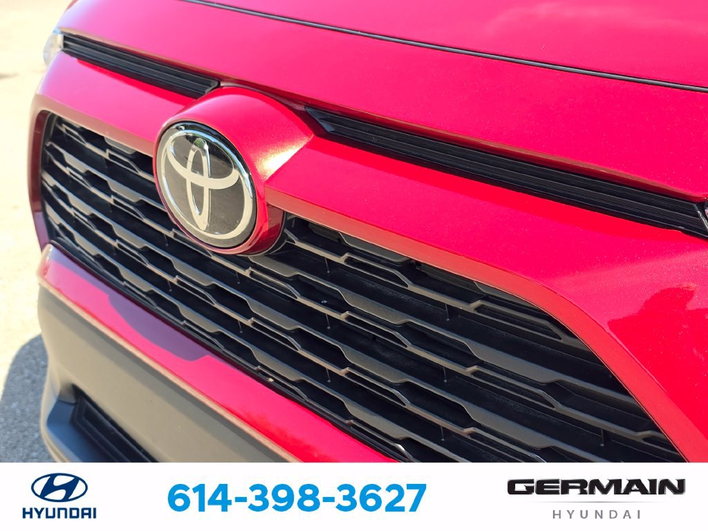 Used 2025 Toyota RAV4 XLE Premium w/ Weather Package AWD/4WD image 14
