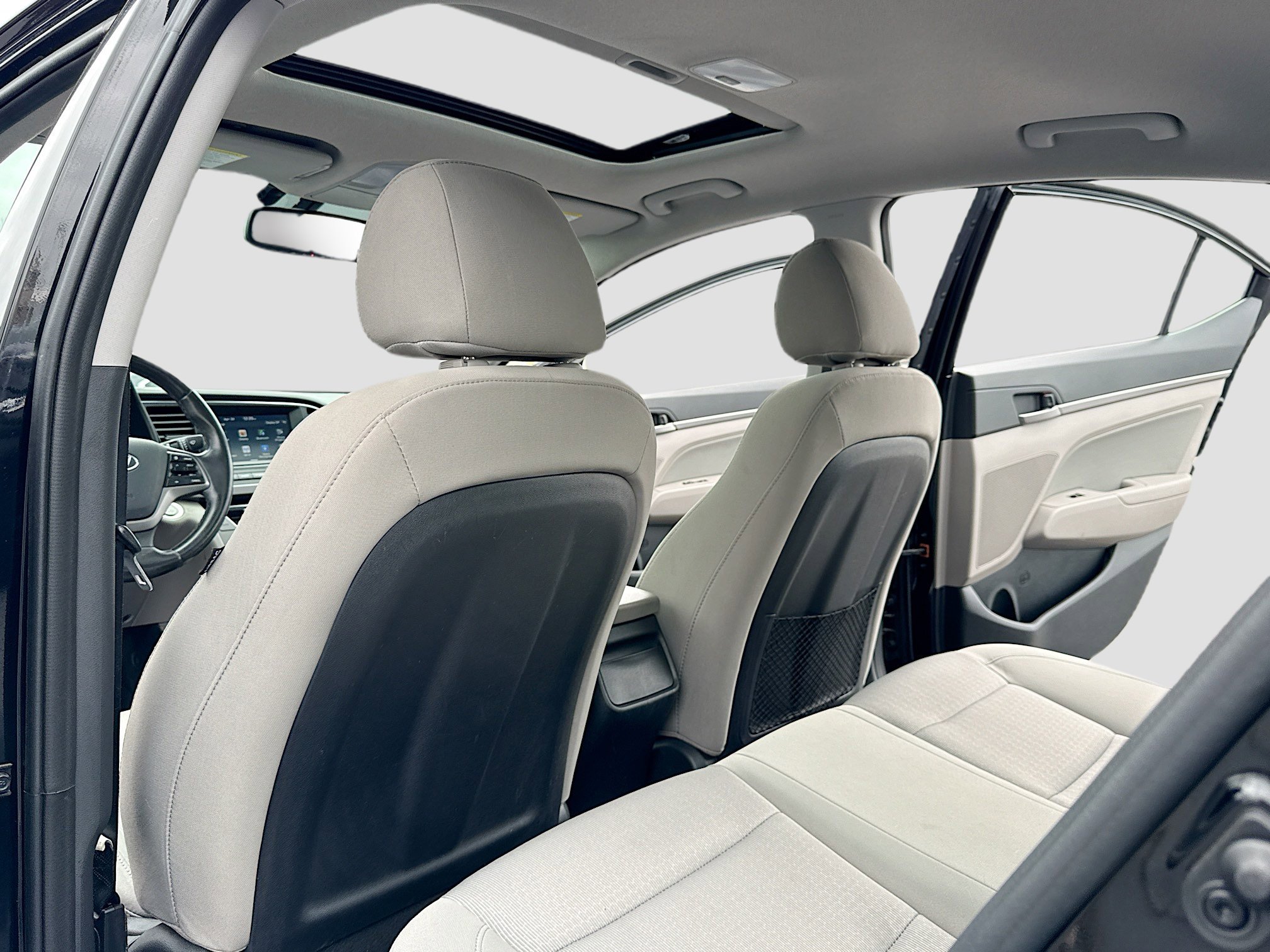 Used 2018 Hyundai Elantra Value Edition FWD image 6