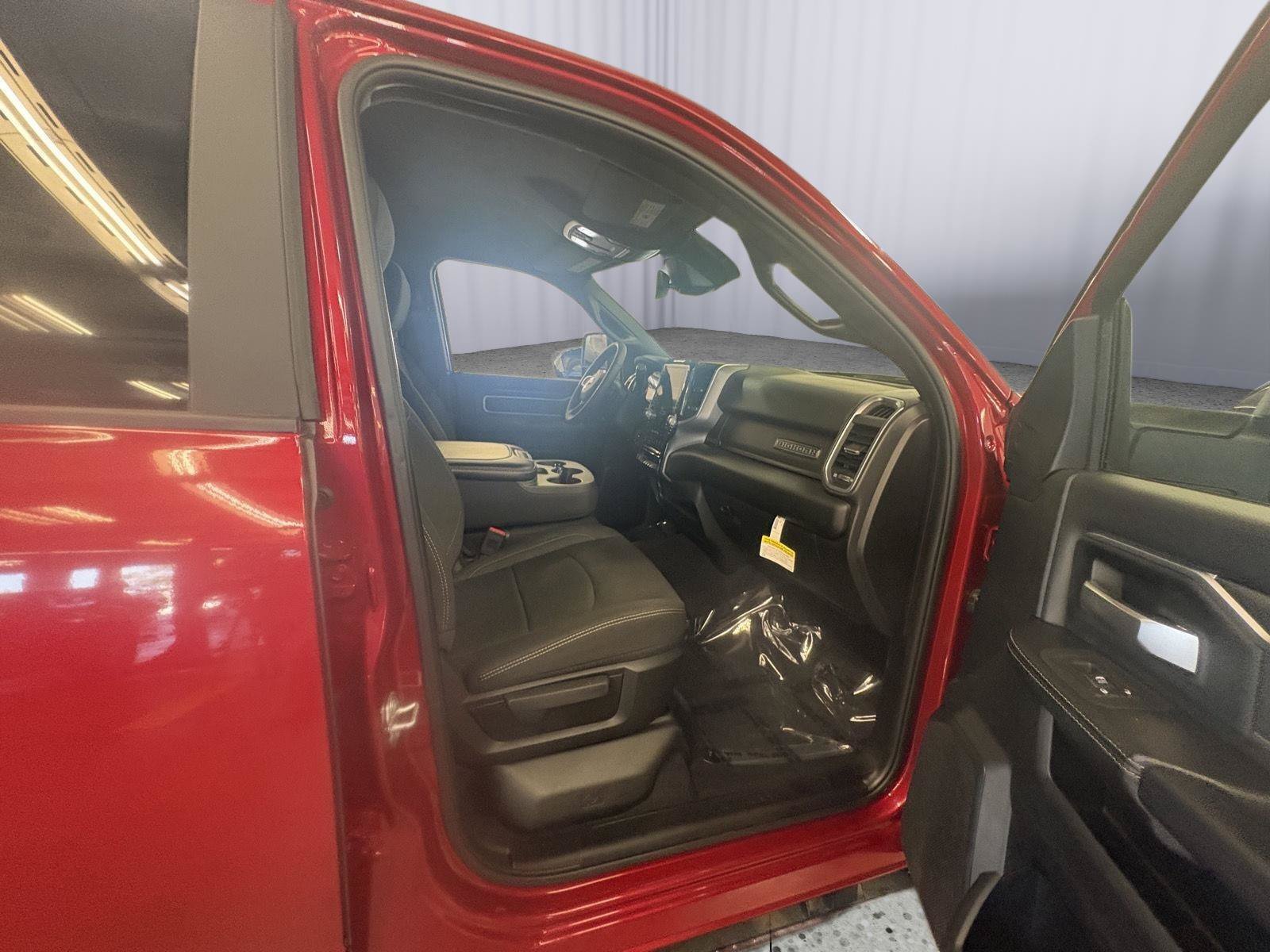 Used 2026 RAM 2500 Big Horn AWD/4WD image 15