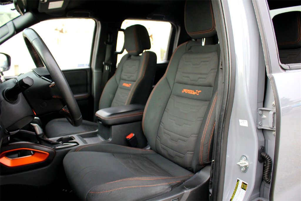 Used 2025 Nissan Frontier Pro-X image 10