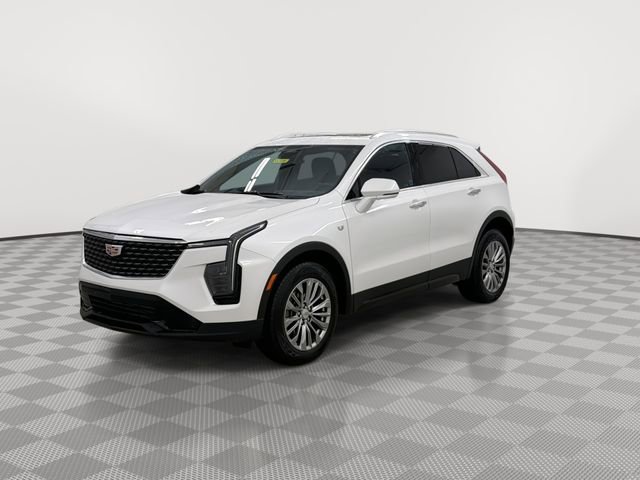 Certified 2024 Cadillac XT4 Premium Luxury w/ Cold Weather Package image 4