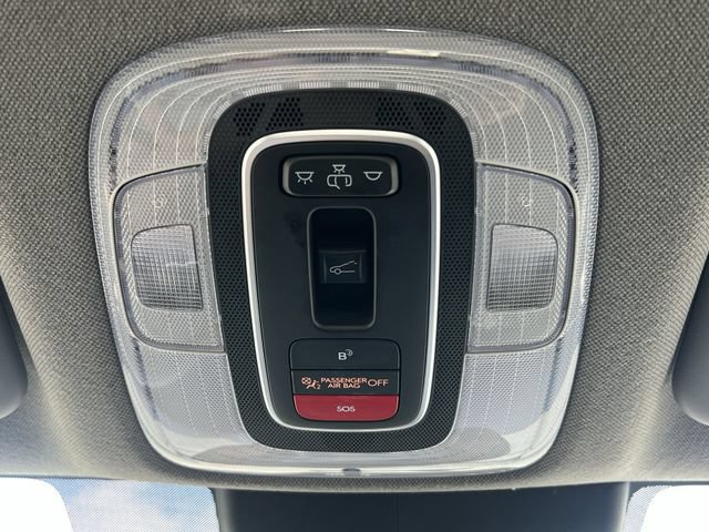 Certified 2025 Hyundai Elantra SEL FWD image 32