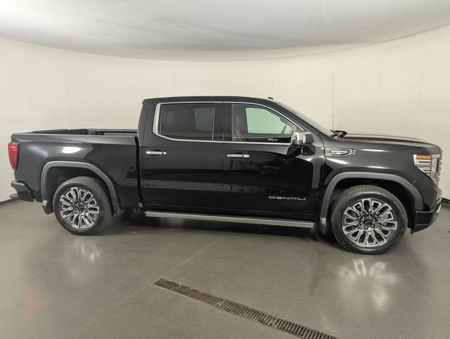 Used 2025 GMC Sierra 1500 Denali Ultimate AWD/4WD image 9