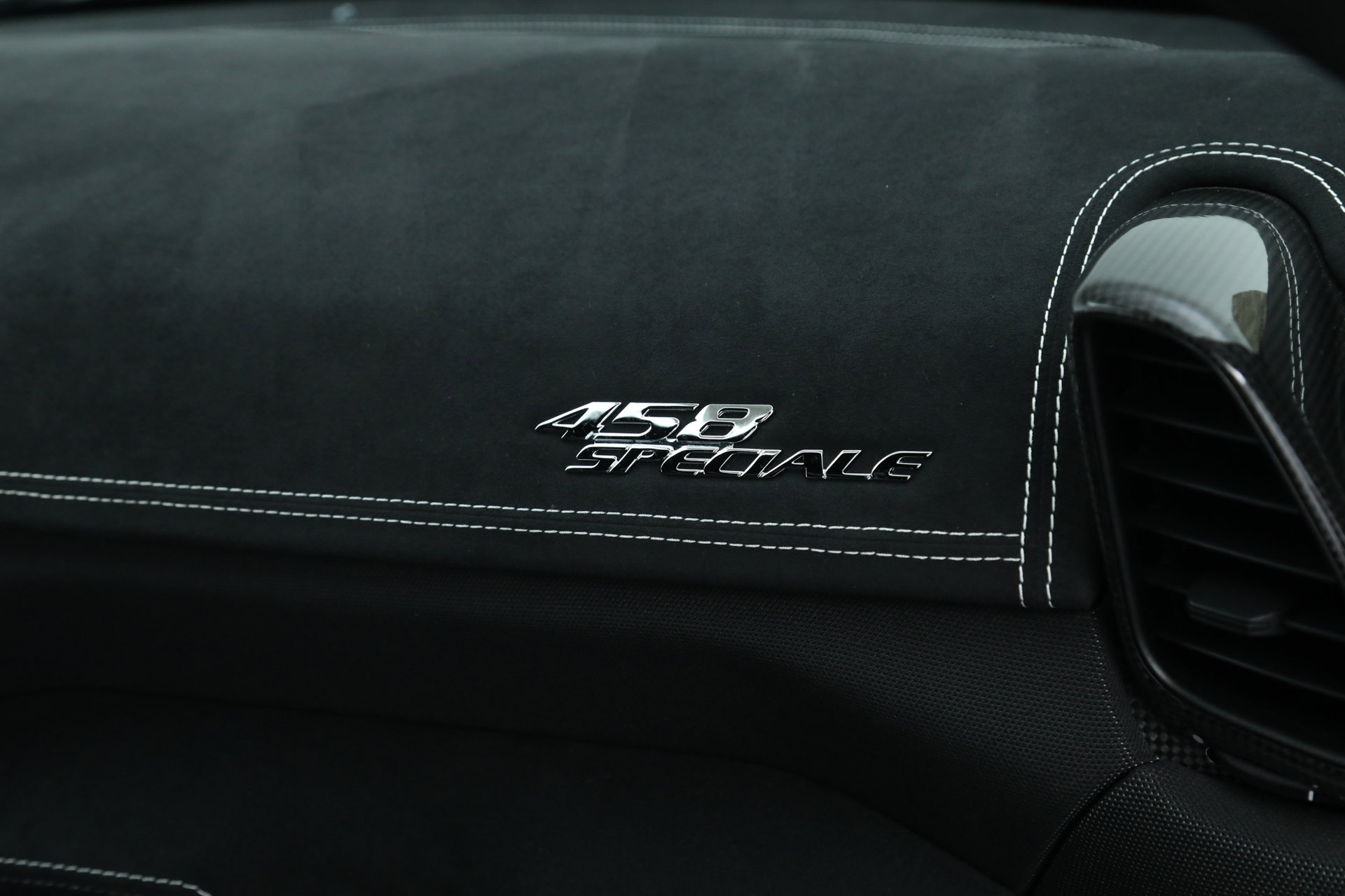 Certified 2015 Ferrari 458 Speciale image 21