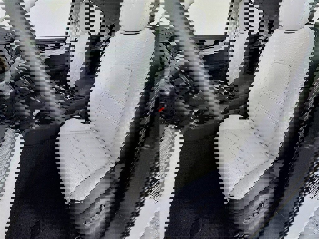 New 2026 Porsche Cayenne image 5