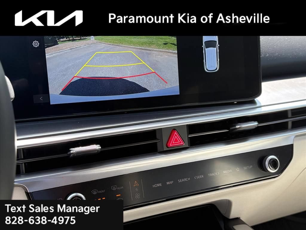 Certified 2025 Kia Sorento EX w/ Panoramic Sunroof Package AWD/4WD image 10