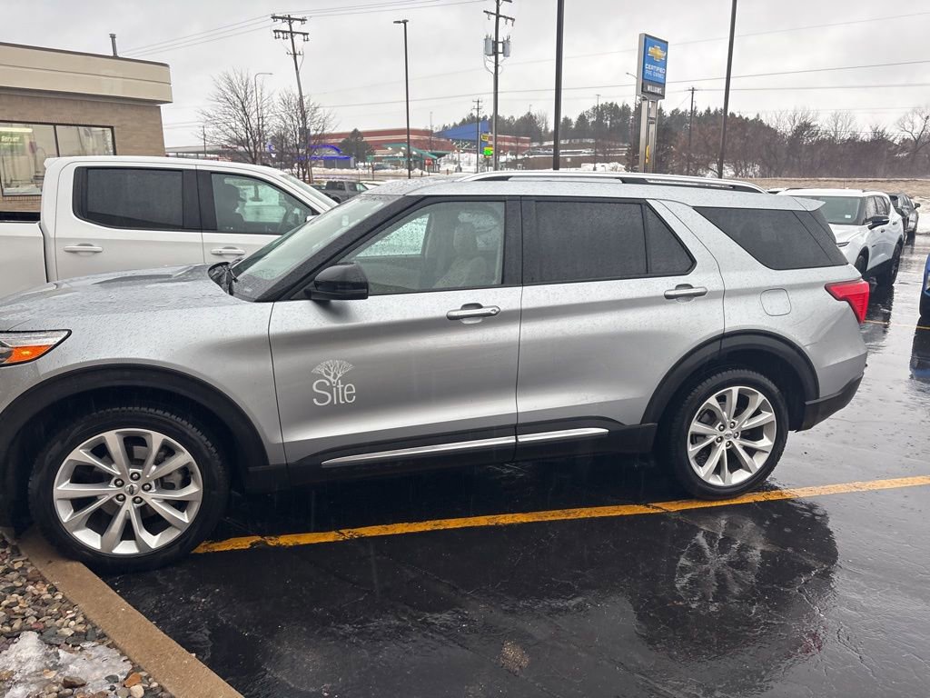 Used 2023 Ford Explorer Platinum w/ Technology Package image 1