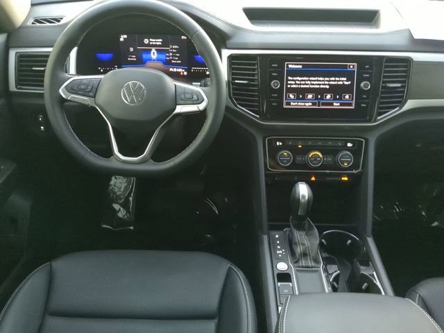 Certified 2022 Volkswagen Atlas SE w/ Panoramic Sunroof Package image 14