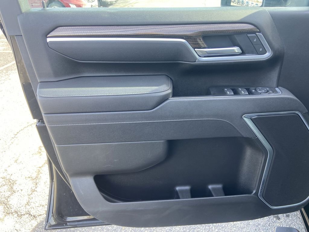 Used 2025 Chevrolet Silverado 2500 LT w/ Convenience Package image 22