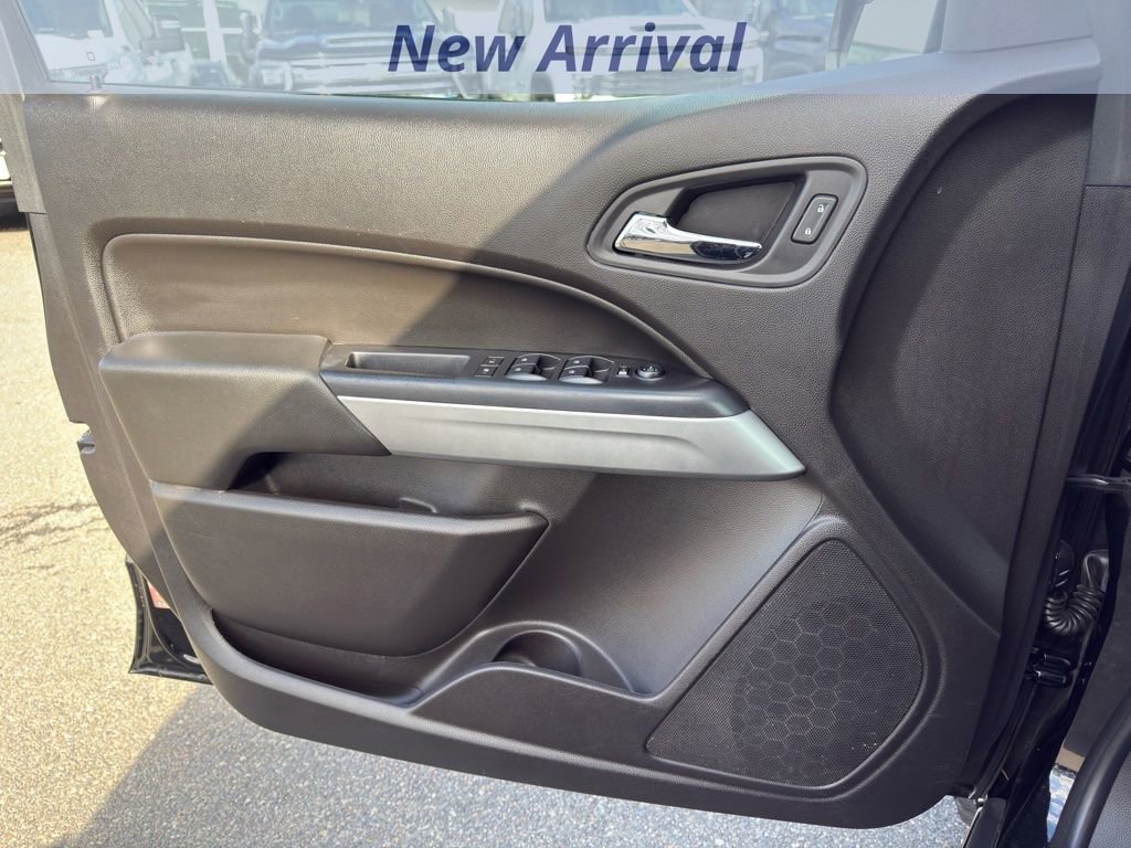 Used 2018 Chevrolet Colorado LT w/ LT Convenience Package image 11