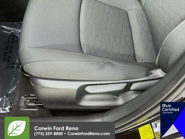 Used 2025 Toyota Corolla SE image 22