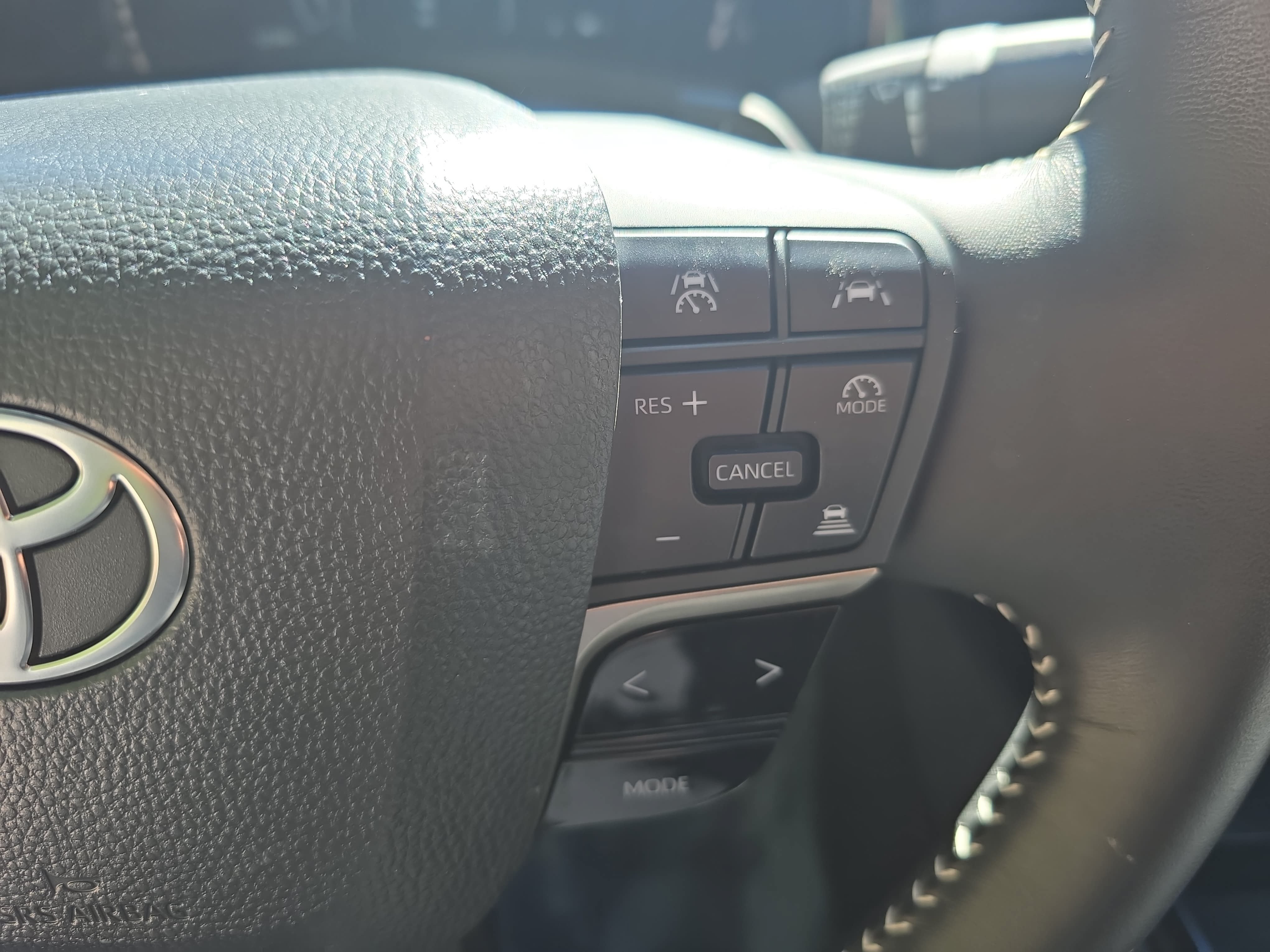 Used 2026 Toyota Camry SE w/ Convenience Package FWD image 17