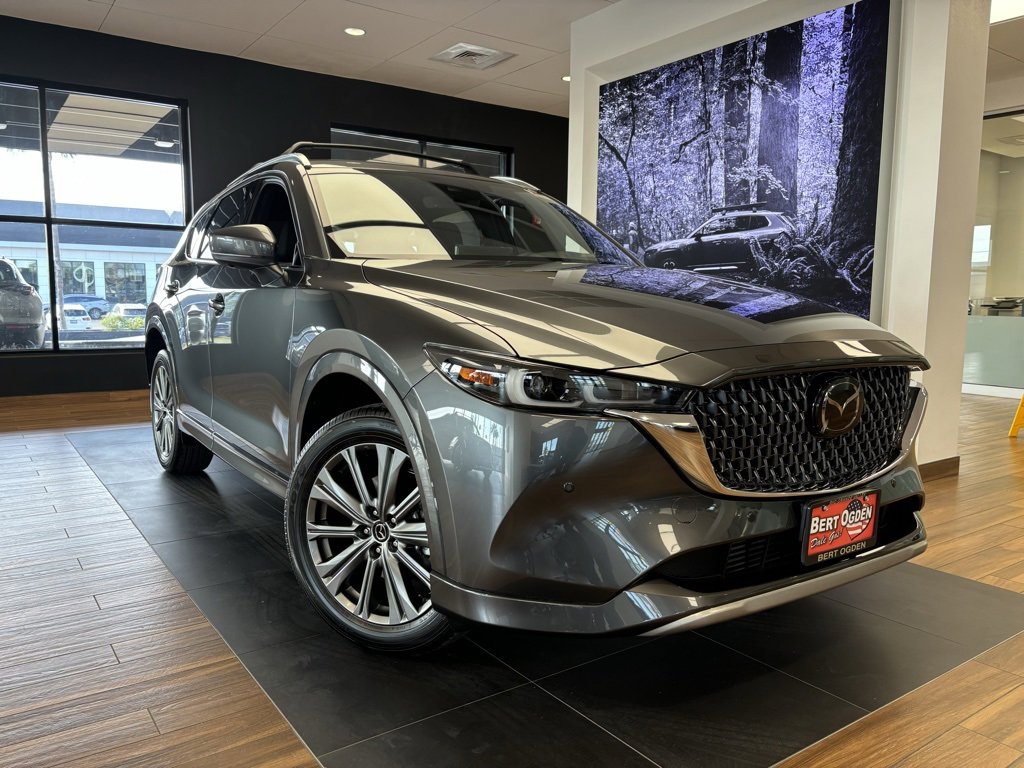 New 2025 MAZDA CX-5 Signature image 1