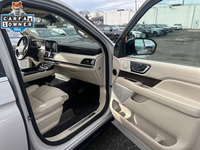Used 2020 Lincoln Navigator Reserve w/ Luxury Package image 12
