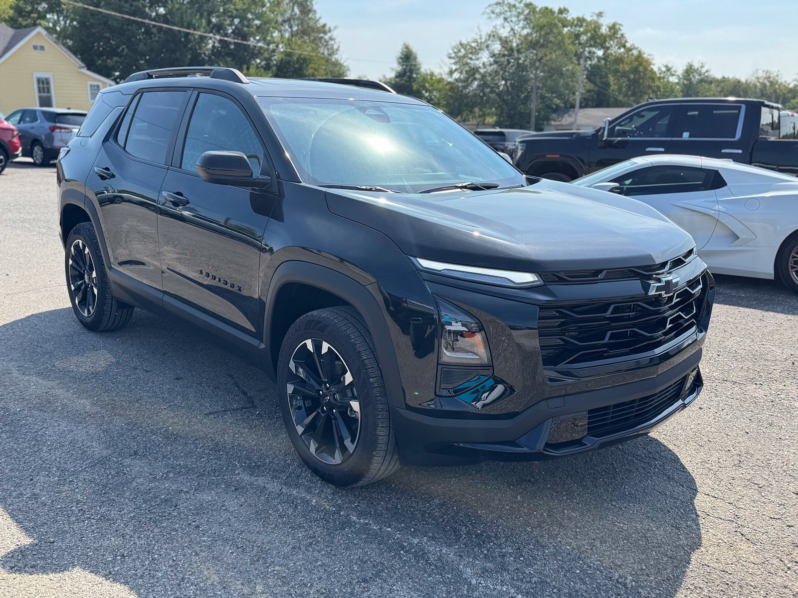 New 2027 Chevrolet Equinox RS w/ Convenience Package III AWD/4WD image 8
